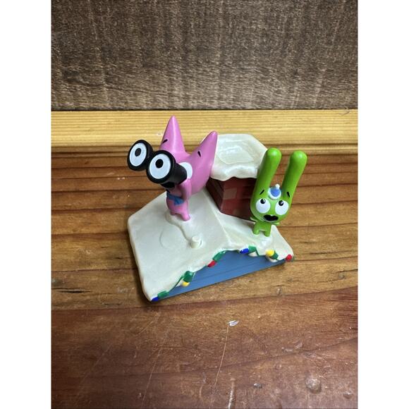 Hallmark Keepsake Ornament Hoops & Yoyo Searching for Santa - In Box - Picture 1 of 6